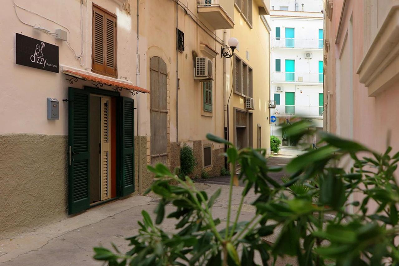 Alloggio Vieste Centro - Dizzy Studio Home Екстер'єр фото